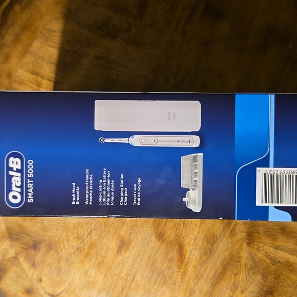 Oral B Smart 5000 Rechargeable Toothbrush With Bluetooth - Picture 3 of 8